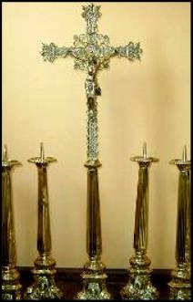 krzyż ołtarzowy bogato zdobiony + 6 świeczników DRi