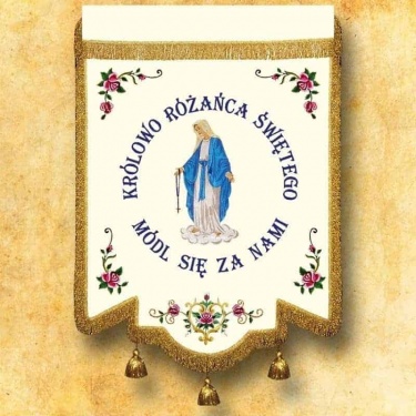 Chorągiew haftowana “Królowej Różańca Świętego” U
