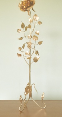 Wotum dziękczynne, Róża dla Matki Bożej - złocona